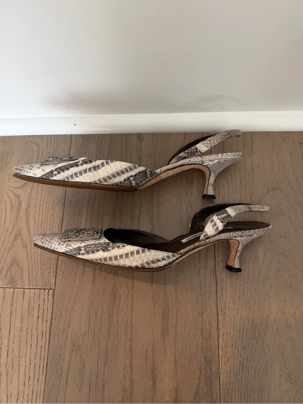 Manolo Blahnik Beige Snakeskin Crystal Buckle Slingback Pumps